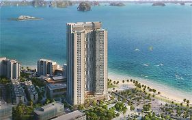 A La Carte Ha Long Bay Hotel 5*