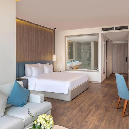 A La Carte Ha Long Bay Hotel Exterior photo