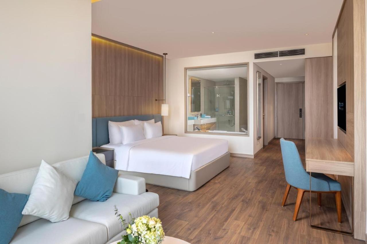 A La Carte Ha Long Bay Hotel Exterior photo